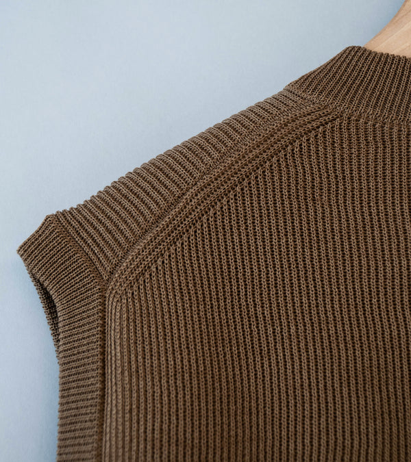 Auralee 'Flat Yarn Rib Knit Vest' (Light Brown)