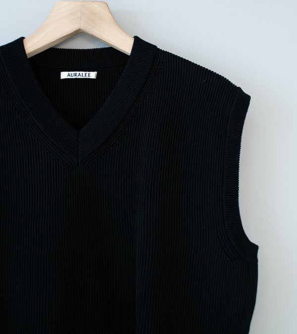 Auralee 'Flat Yarn Rib Knit Vest' (Black)