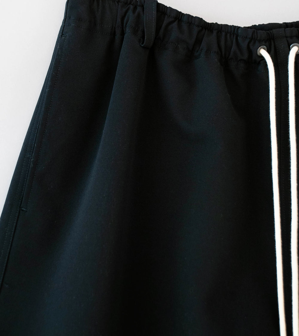 Auralee 'Wool Max Canvas Shorts' (Black)