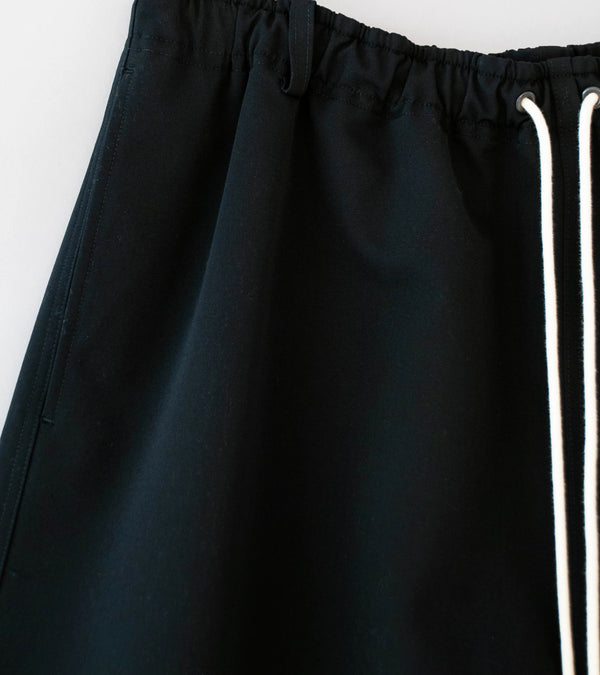 Auralee 'Wool Max Canvas Shorts' (Black)