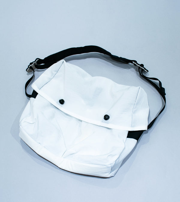 MAN-TLE 'R19 G4 Mini Messenger' (White Nylon)