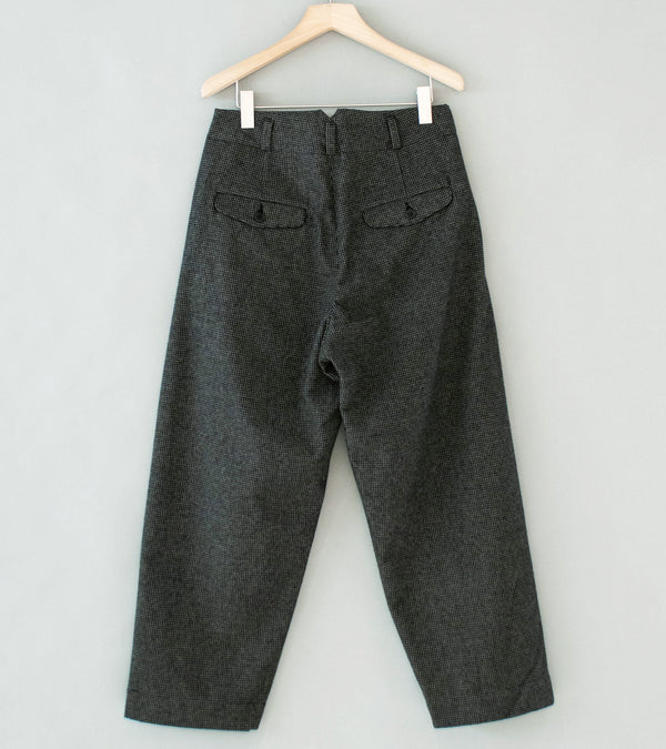 Evan Kinori 'Two Pleat Pant' (Charcoal Black Wool Cotton Cashmere Puppytooth)