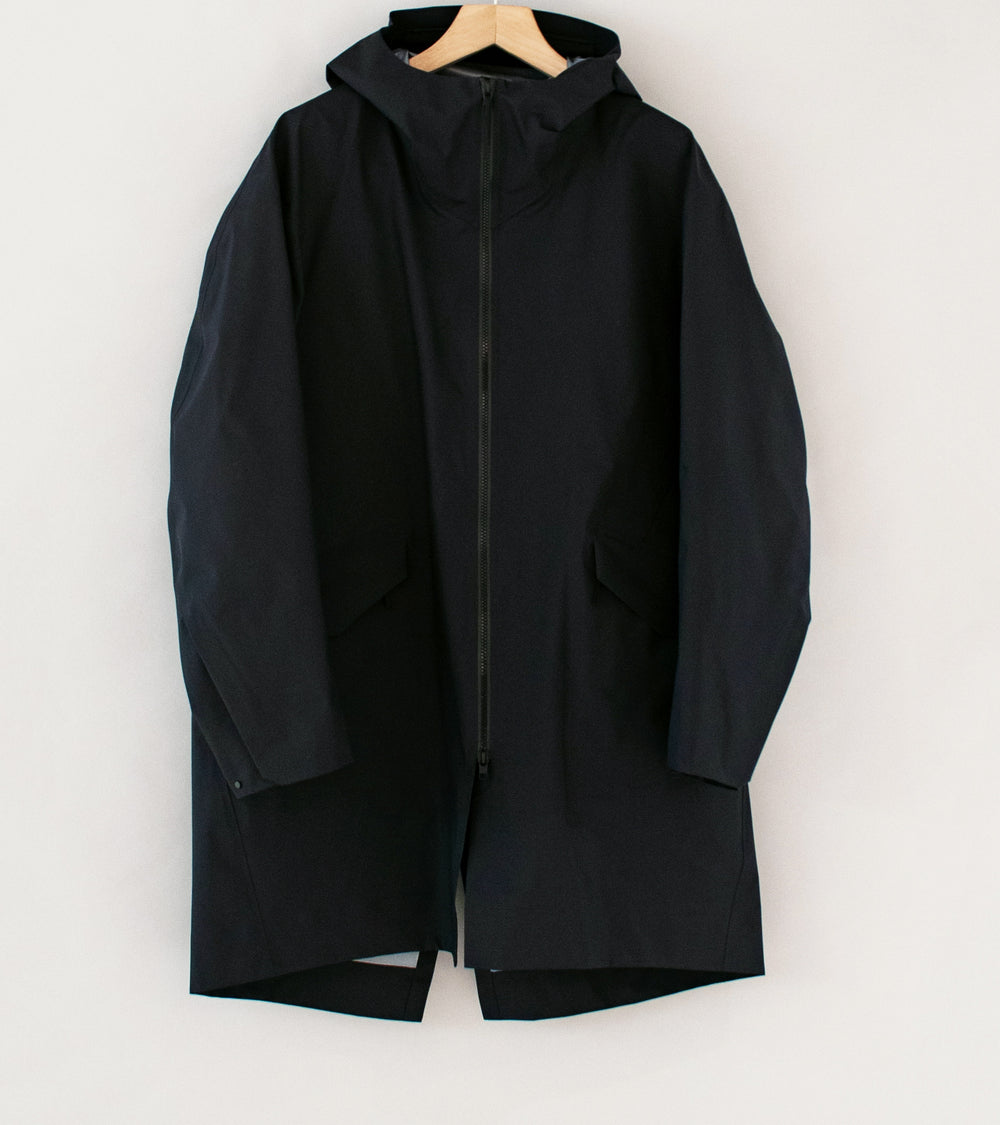 Veilance 'Monitor Coat' (Black)