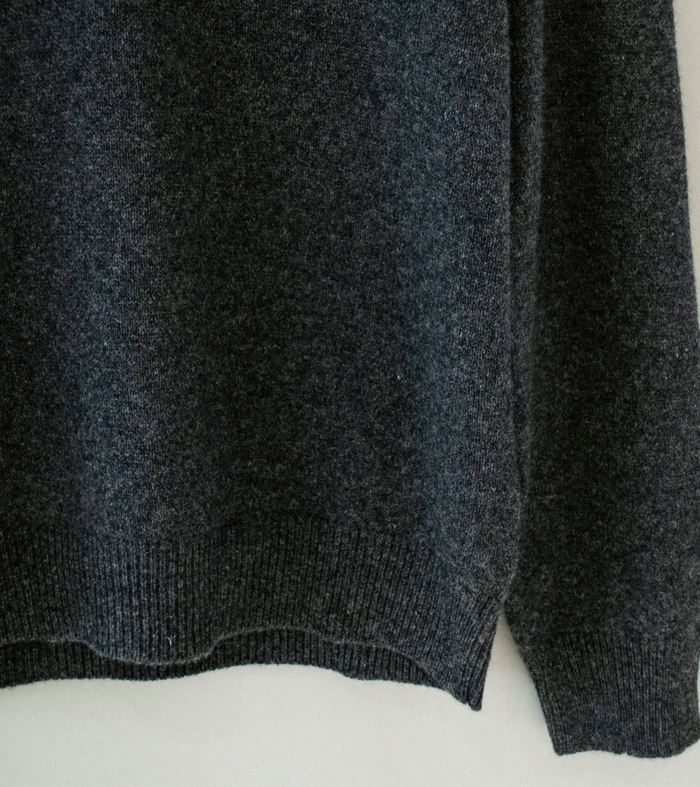 Evan Kinori 'Knit Polo' (Charcoal Light Grey Yak Wool)