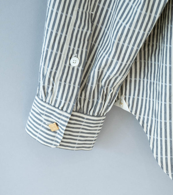 Niceness 'CLEMENT Dobby Stripe Regular Collar Dress Shirt' (Gray)