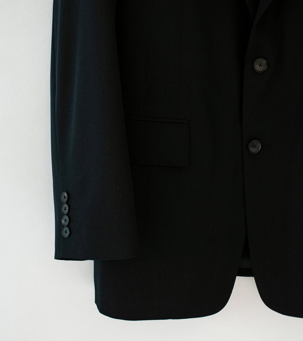 Auralee 'Light Wool Max Gabardine Jacket' (Top Black)