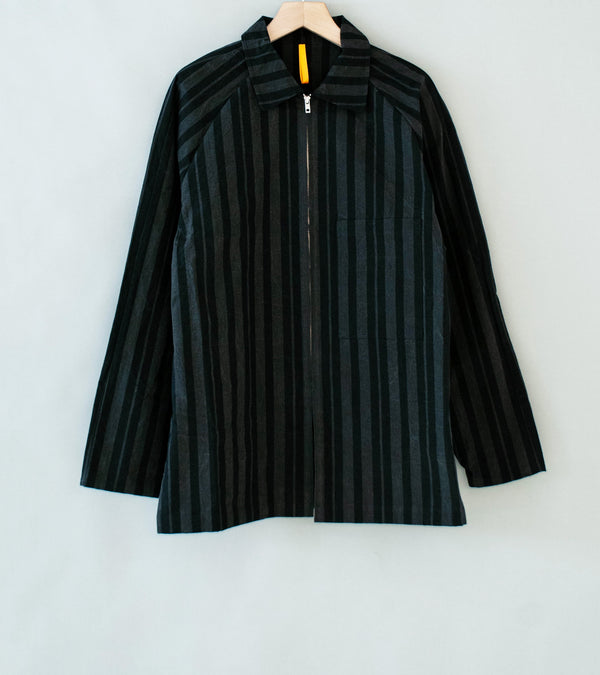 MAN-TLE 'R21 S0 Column Shirt' (Grey Theatre Wax)