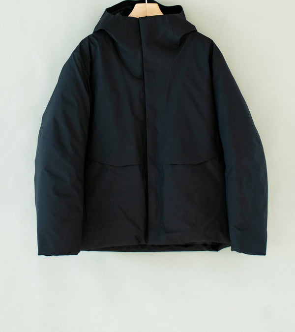 Veilance 'Sorin Down Jacket' (Black)