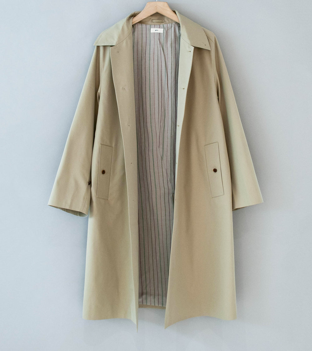 Gajiroc 'Cotton Silk Gabardine Saddle Shoulder Coat' (Khaki)