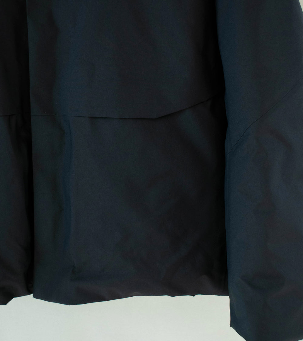 Veilance 'Sorin Down Jacket' (Black)