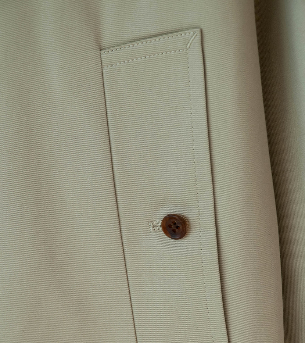 Gajiroc 'Cotton Silk Gabardine Saddle Shoulder Coat' (Khaki)