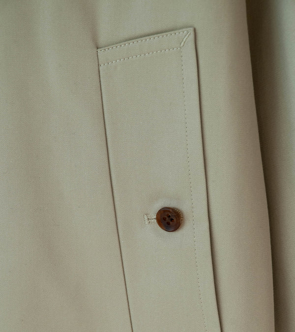 Gajiroc 'Cotton Silk Gabardine Saddle Shoulder Coat' (Khaki)