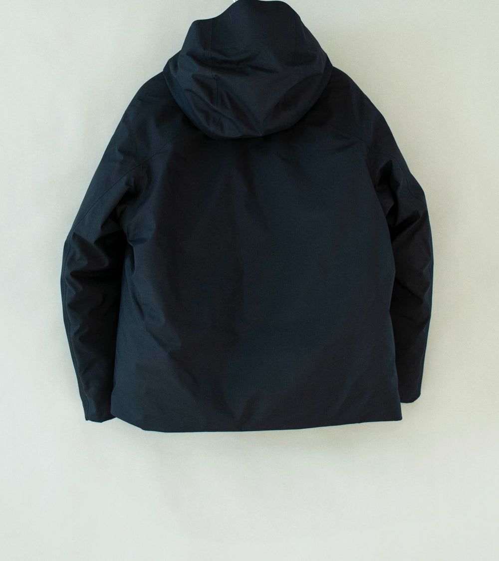 Veilance 'Sorin Down Jacket' (Black)