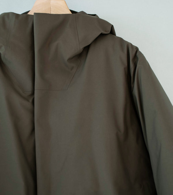 Veilance 'Sorin Down Jacket' (Sable)