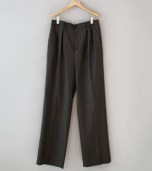 Gajiroc 'Wool Silk Two Pleated Trousers' (Taupe)