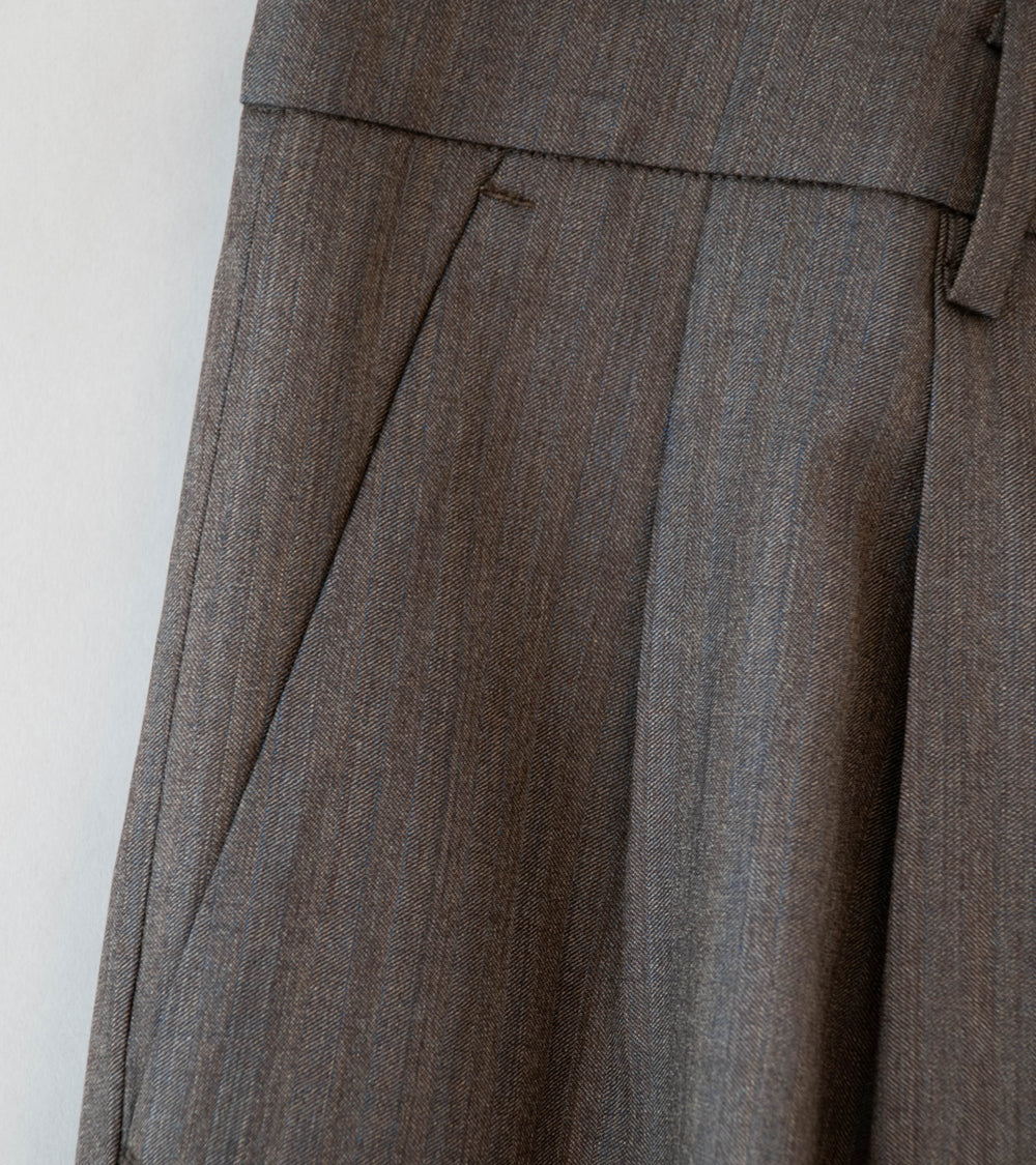 Gajiroc 'Wool Silk Two Pleated Trousers' (Taupe)