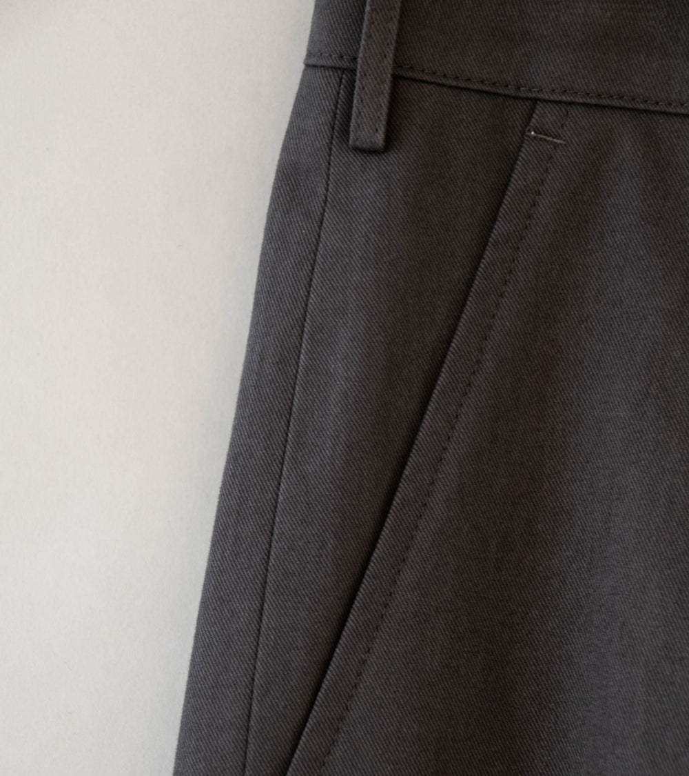 Gajiroc 'Inverted Box Pleated Chino Pants' (Graphite)