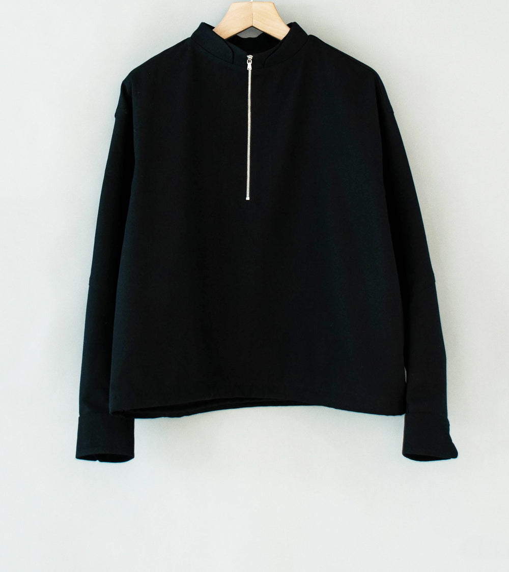 Greg Laboratory 'Adaptable Standard Pullover Shirt' (Black)