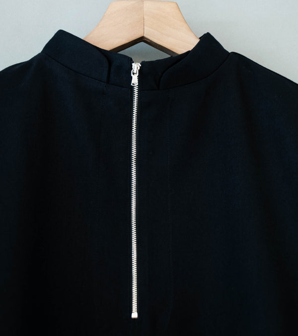 Greg Laboratory 'Adaptable Standard Pullover Shirt' (Black)