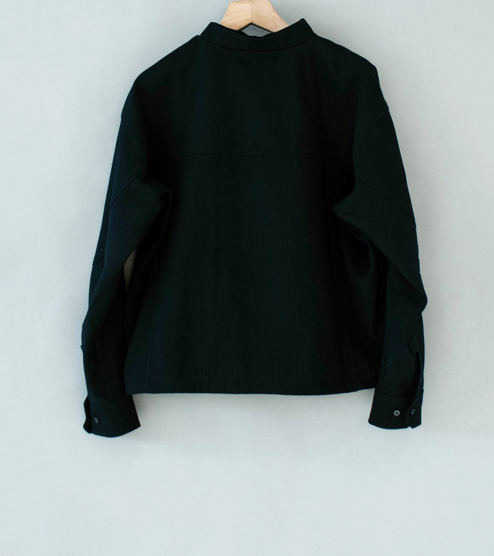 Greg Laboratory 'Adaptable Standard Pullover Shirt' (Black)