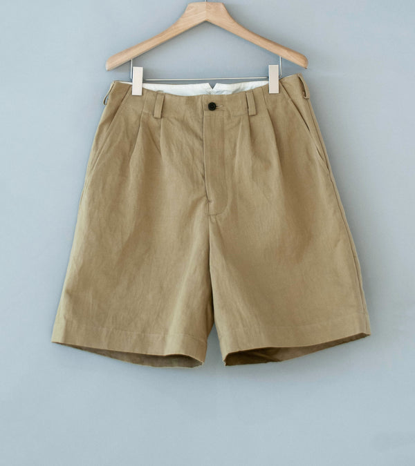 Evan Kinori 'Two Pleat Short' (Khaki Natural Gallnut Dye Cotton Washi Twill)