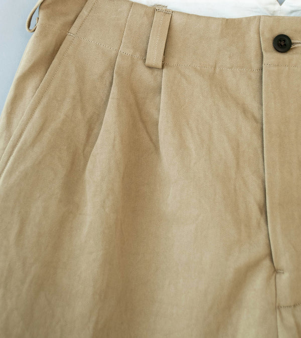 Evan Kinori 'Two Pleat Short' (Khaki Natural Gallnut Dye Cotton Washi Twill)