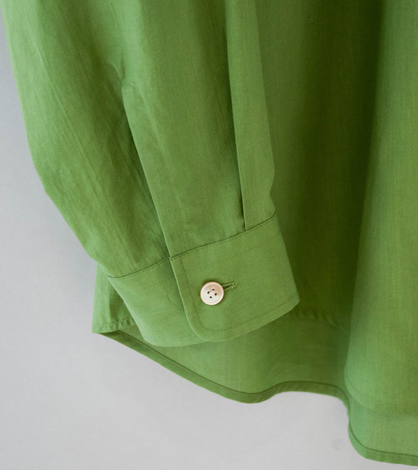 Auralee 'Super Fine Cotton Lawn Shirt' (Dusty Green)