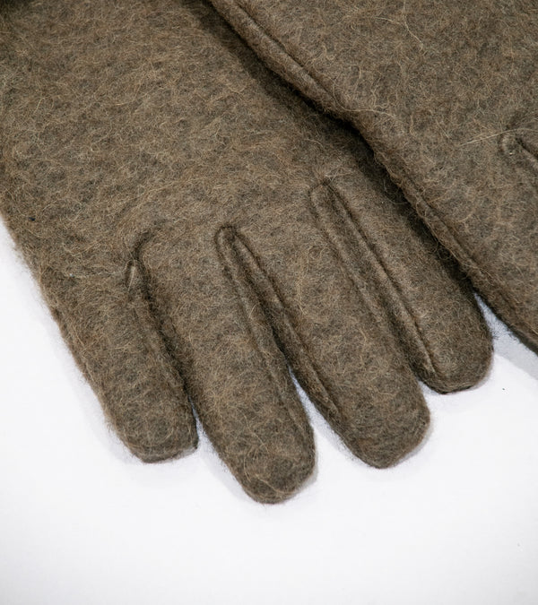 Auralee 'Brushed Alpaca Wool Melton Gloves' (Dark Olive) – C'H'C'M'