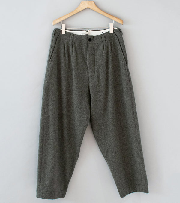 Evan Kinori 'Two Pleat Pant' (Mid Grey Brushed Wool Cashmere)