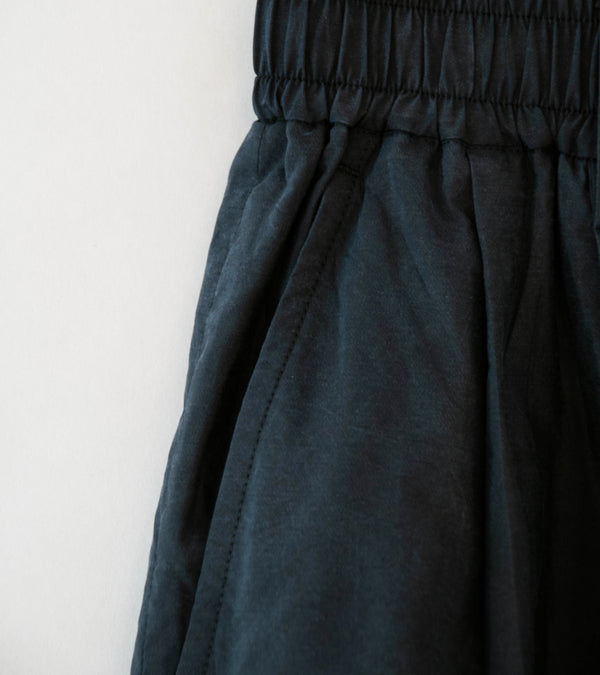 Stein 'Silk Nylon Easy Short Trousers' (Black)