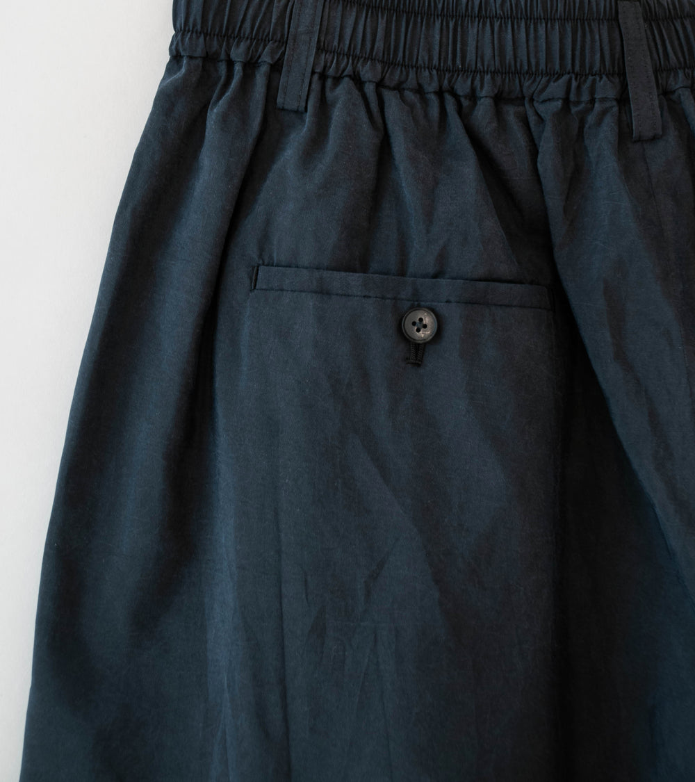 Stein 'Silk Nylon Easy Short Trousers' (Black)