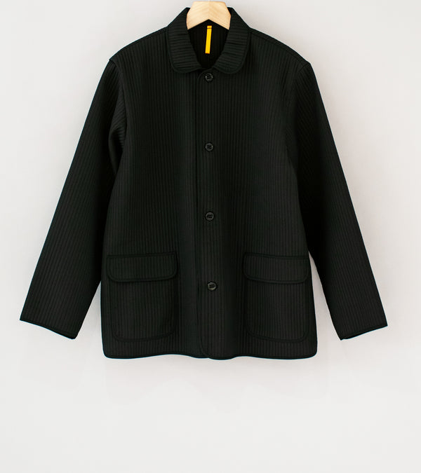 MAN-TLE 'R17 Outer 2' (Black Nubi)