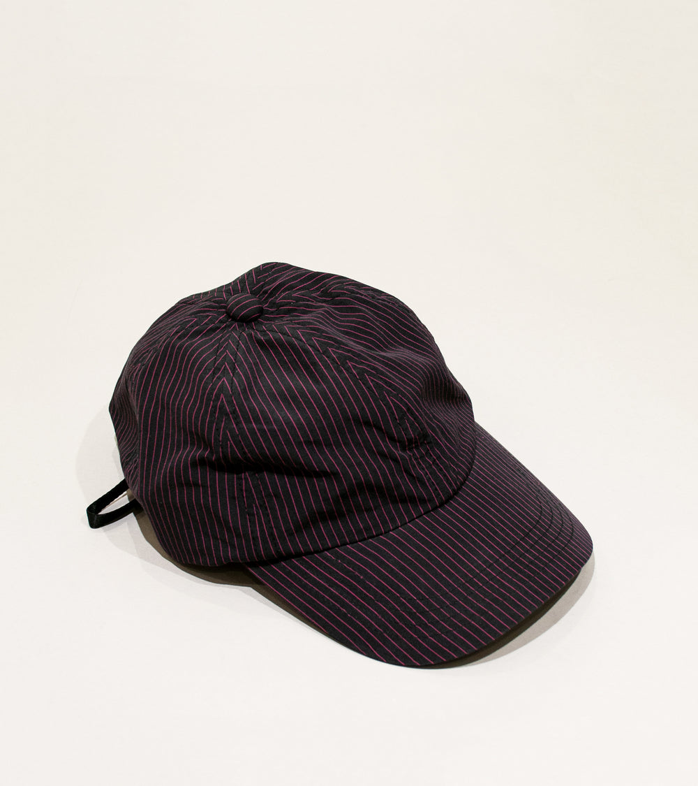 MAN-TLE 'R17 Cap 1' (Pink Pin)