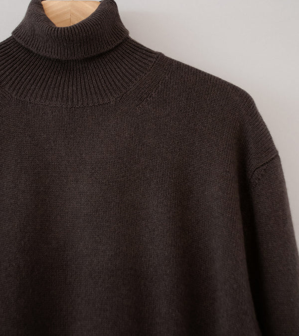 Gajiroc 'Cashmere Submariner Sweater' (Ebony)