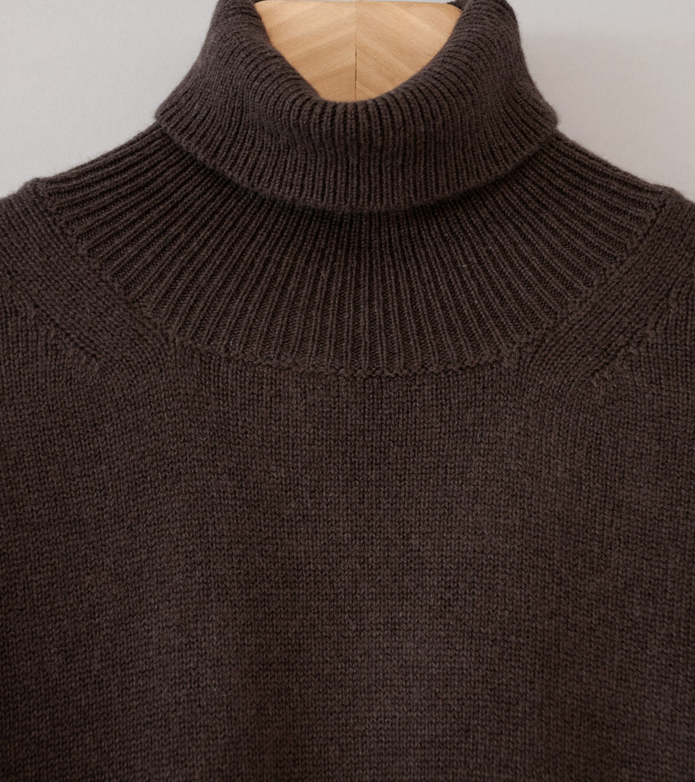 Gajiroc 'Cashmere Submariner Sweater' (Ebony)
