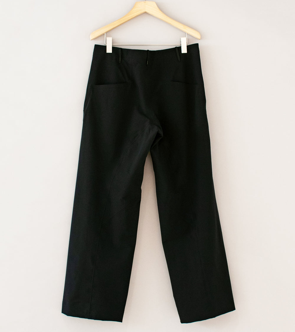 Veilance 'Corbel Pant' (Black)