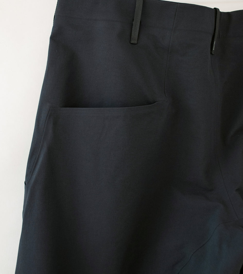 Veilance 'Corbel Pant' (Black)