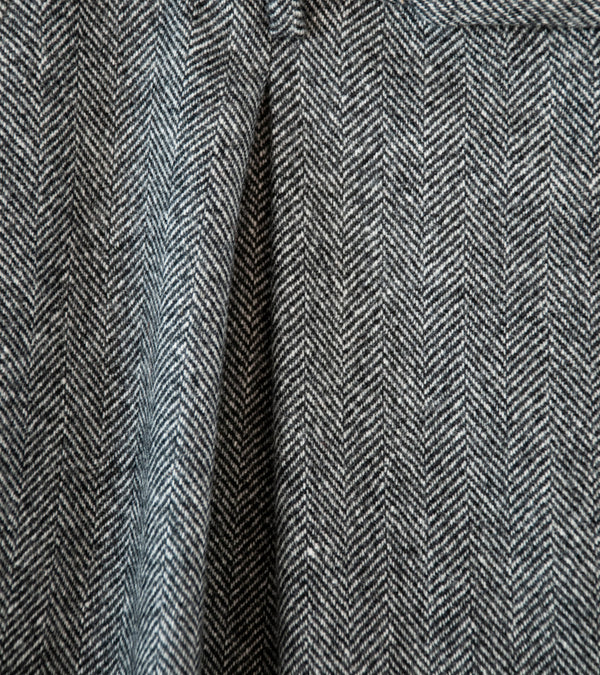 Gajiroc 'Herringbone Inverted Box Pleated Trousers' (Grey Herringbone)