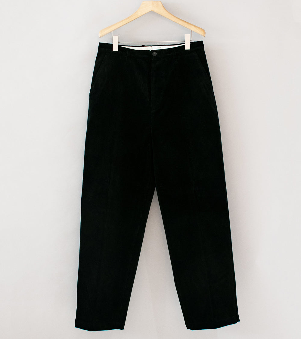Gajiroc 'Corduroy Trousers' (Black)