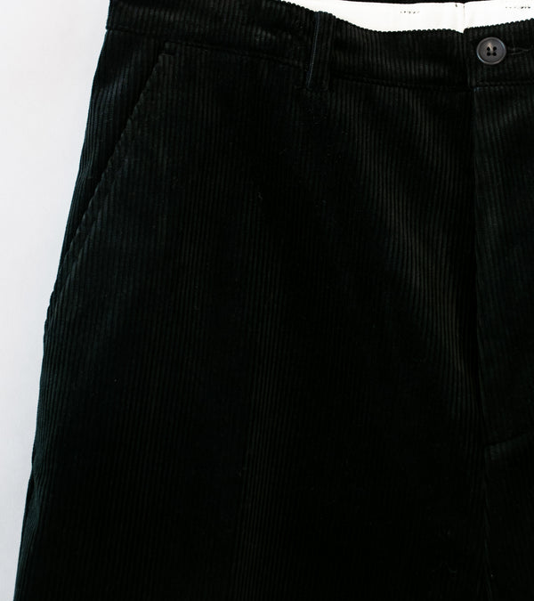 Gajiroc 'Corduroy Trousers' (Black)