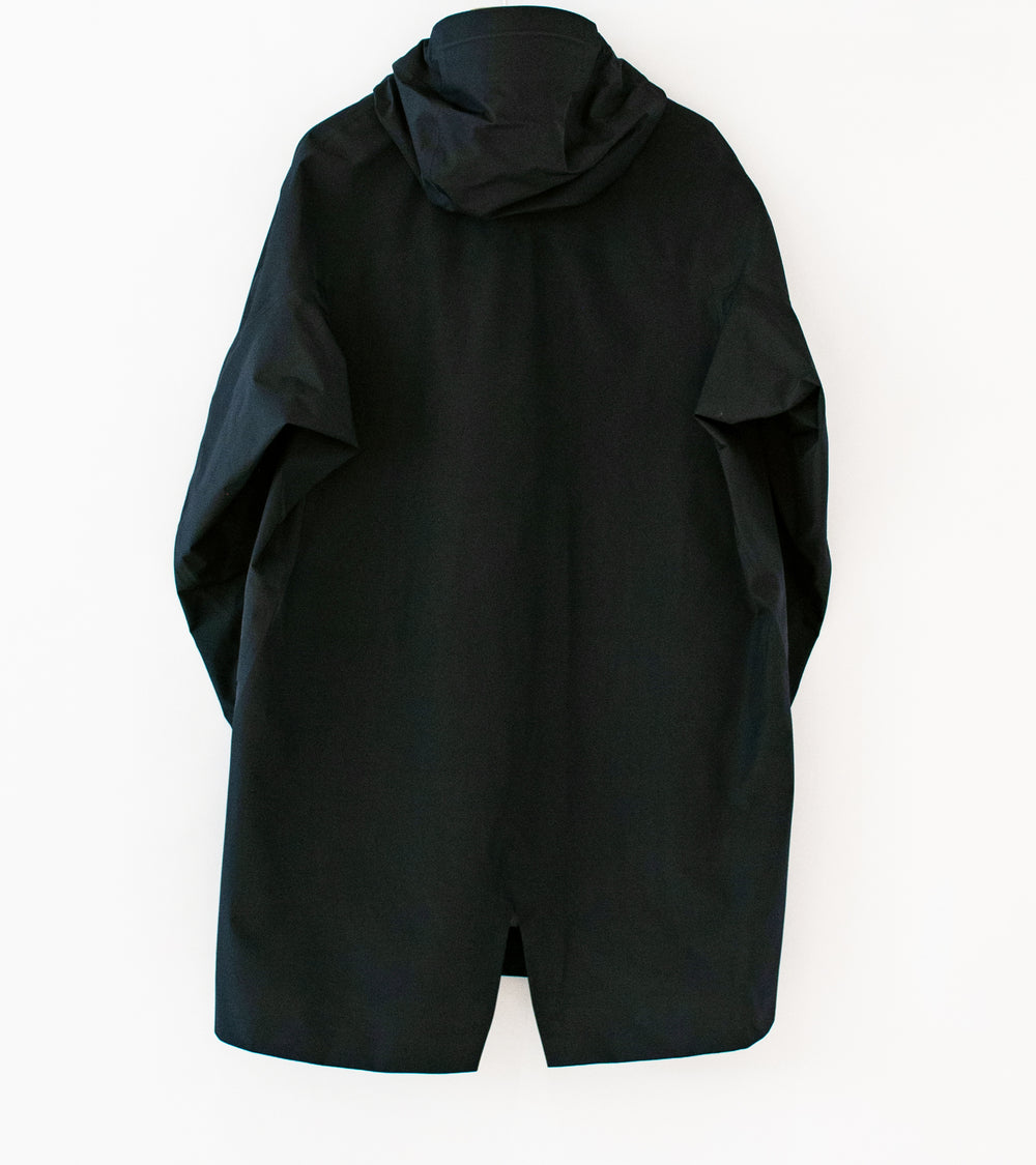 Veilance 'Monitor Coat' (Black)