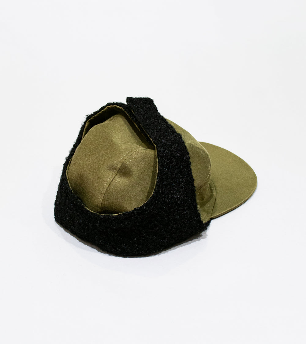 Oshin 'The Moebius Cap' (Olive Cotton Sateen)