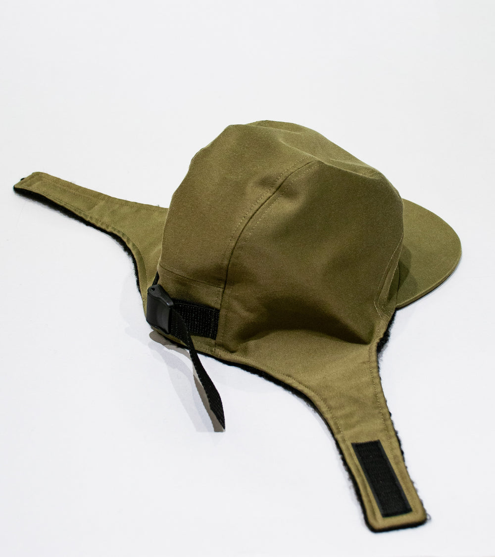 Oshin 'The Moebius Cap' (Olive Cotton Sateen)