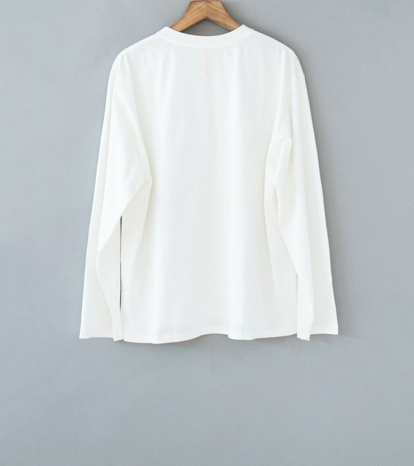 MAN-TLE 'R19 T3 Big T-Shirt Long-Sleeve' (White)