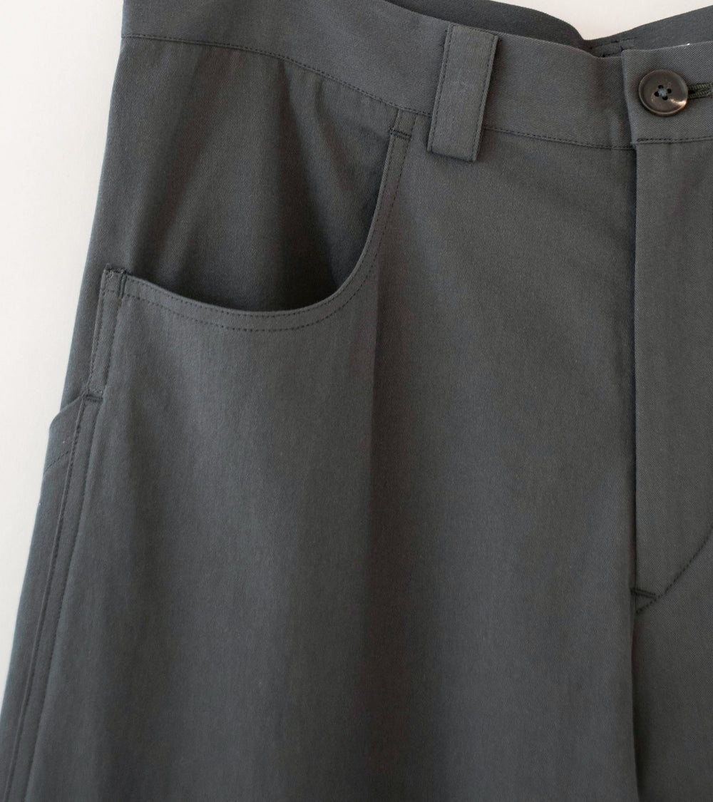 Seya 'Ground Pants' (Charcoal Washed Organic Cotton Twill)