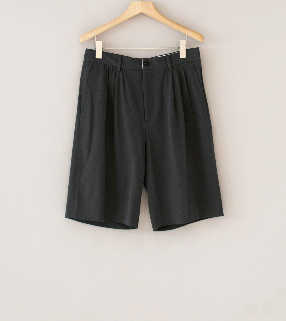 Seya 'Spring Short Pants' (Charcoal Washed Organic Cotton Twill)