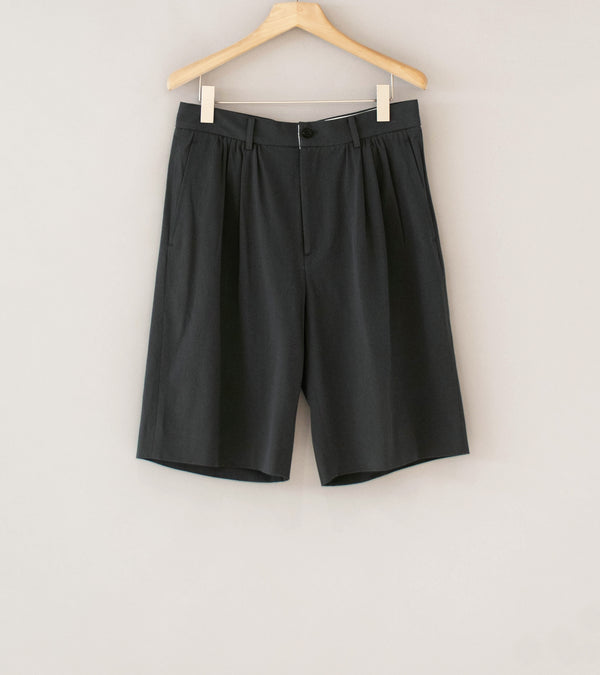Seya 'Spring Short Pants' (Charcoal Washed Organic Cotton Twill)