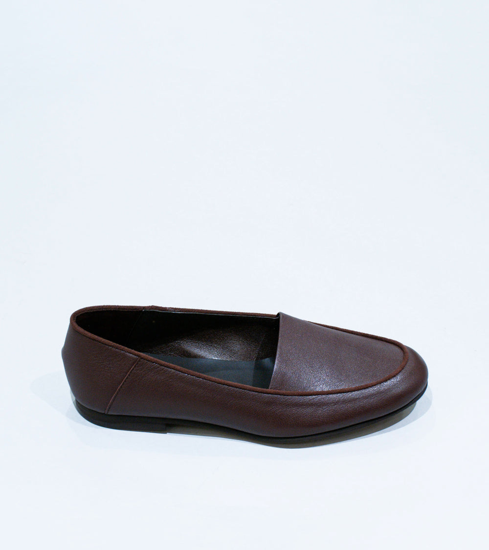 Hender Scheme 'Oval Moca Shoes' (Brown)