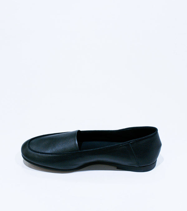 Hender Scheme 'Oval Moca Shoes' (Black)