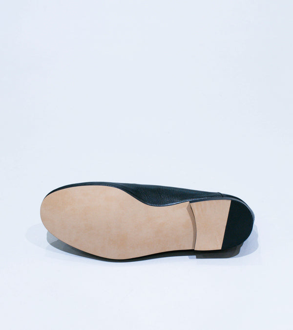 Hender Scheme 'Oval Moca Shoes' (Black)